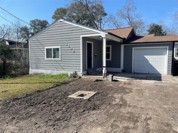 $1,795 | 2508 South Texas Avenue, Pearland, TX 77581