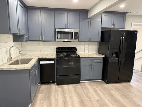 $1,795 | 2508 South Texas Avenue, Pearland, TX 77581