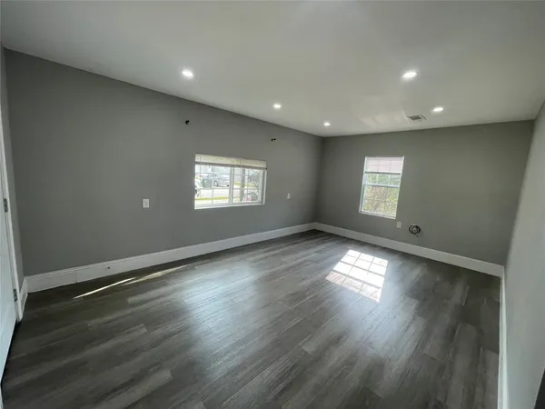 $1,795 | 2508 South Texas Avenue, Pearland, TX 77581