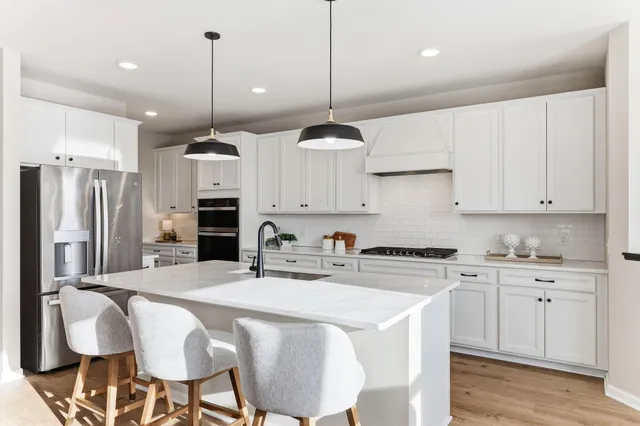 $780,000 | 19357 Lupine Lane, Hamel, MN 55340