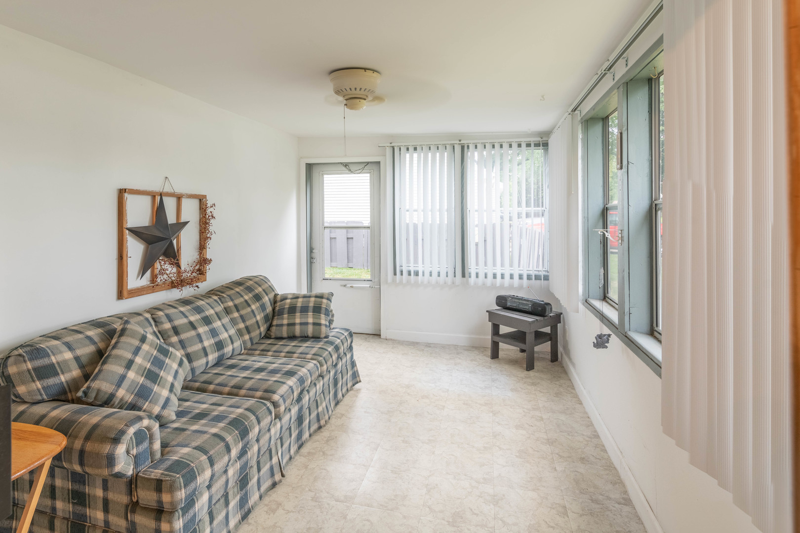 78 Long Beach Road Montgomery, IL 60538 - Photo 8 of 16