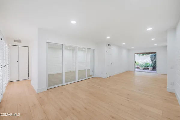 $7,995 | 4524 Greengate Court, Westlake Village, CA 91361