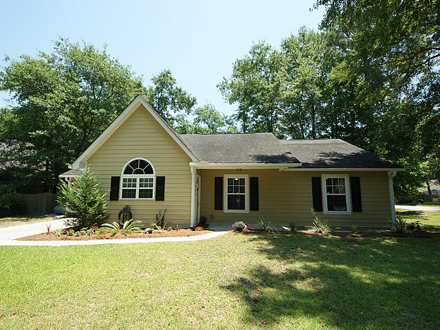 2935 Blackfish Road Johns Island, SC 29455 - Photo 2 of 34 01