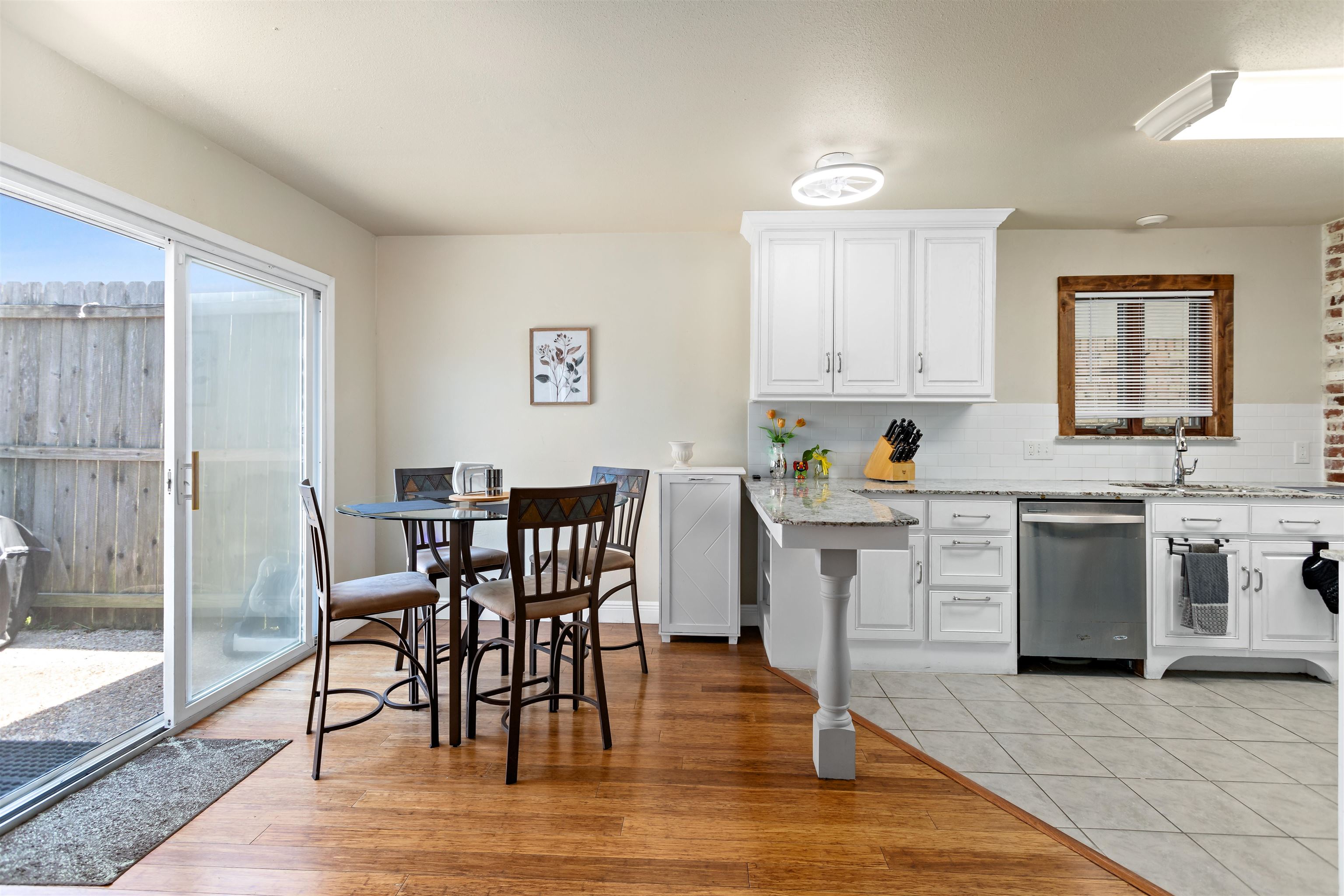 387 Georgetown Street Beaumont, TX 77707 - Photo 12 of 28