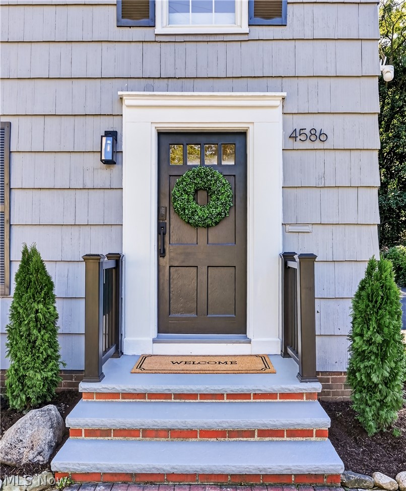 4586 East Berwald Road Cleveland, OH 44121 - Photo 2 of 46 Gallery Image 2