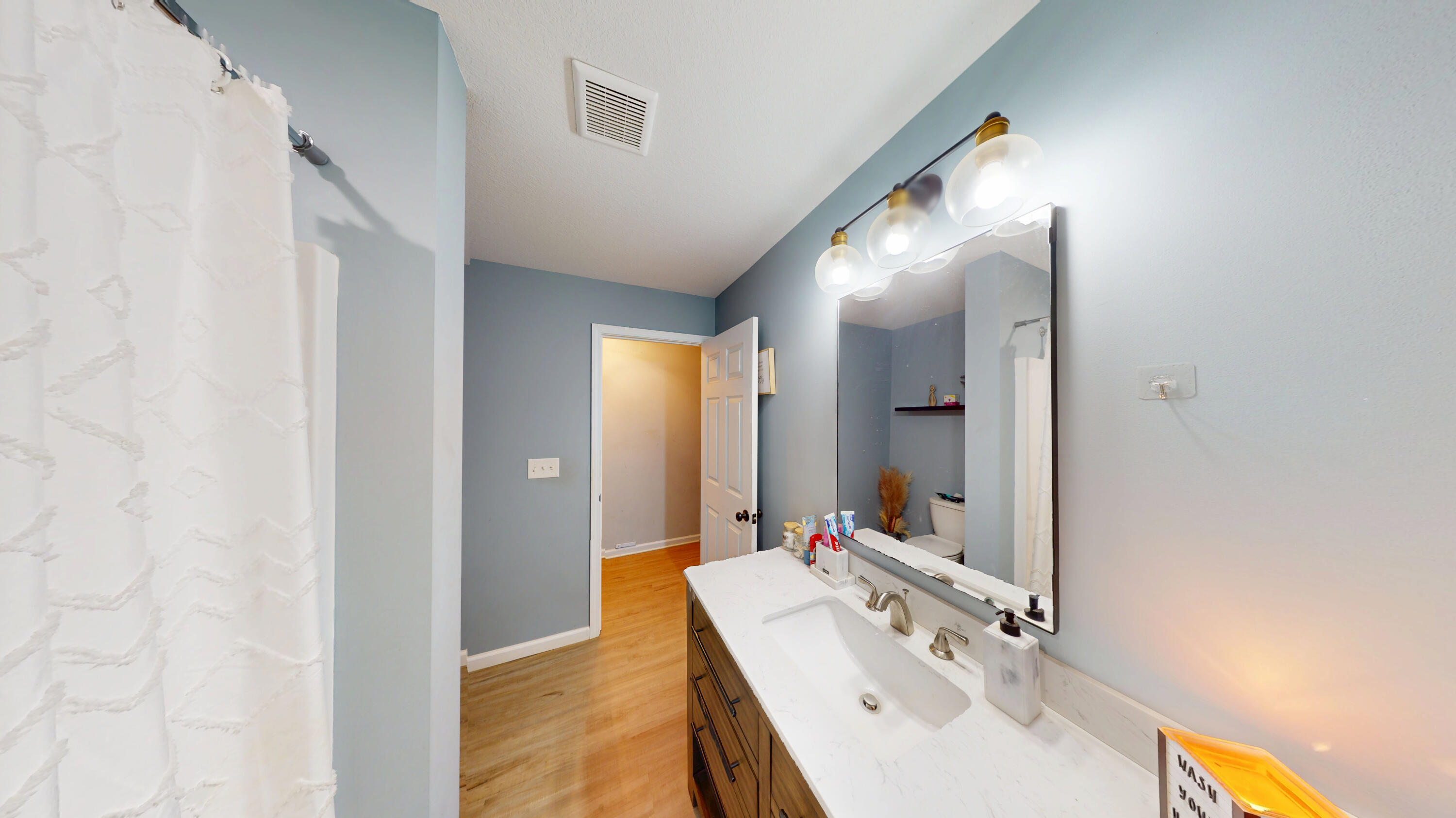 410 Ballard Street Dayton, TN 37321 - Photo 14 of 17 14-Bathroom 1.5