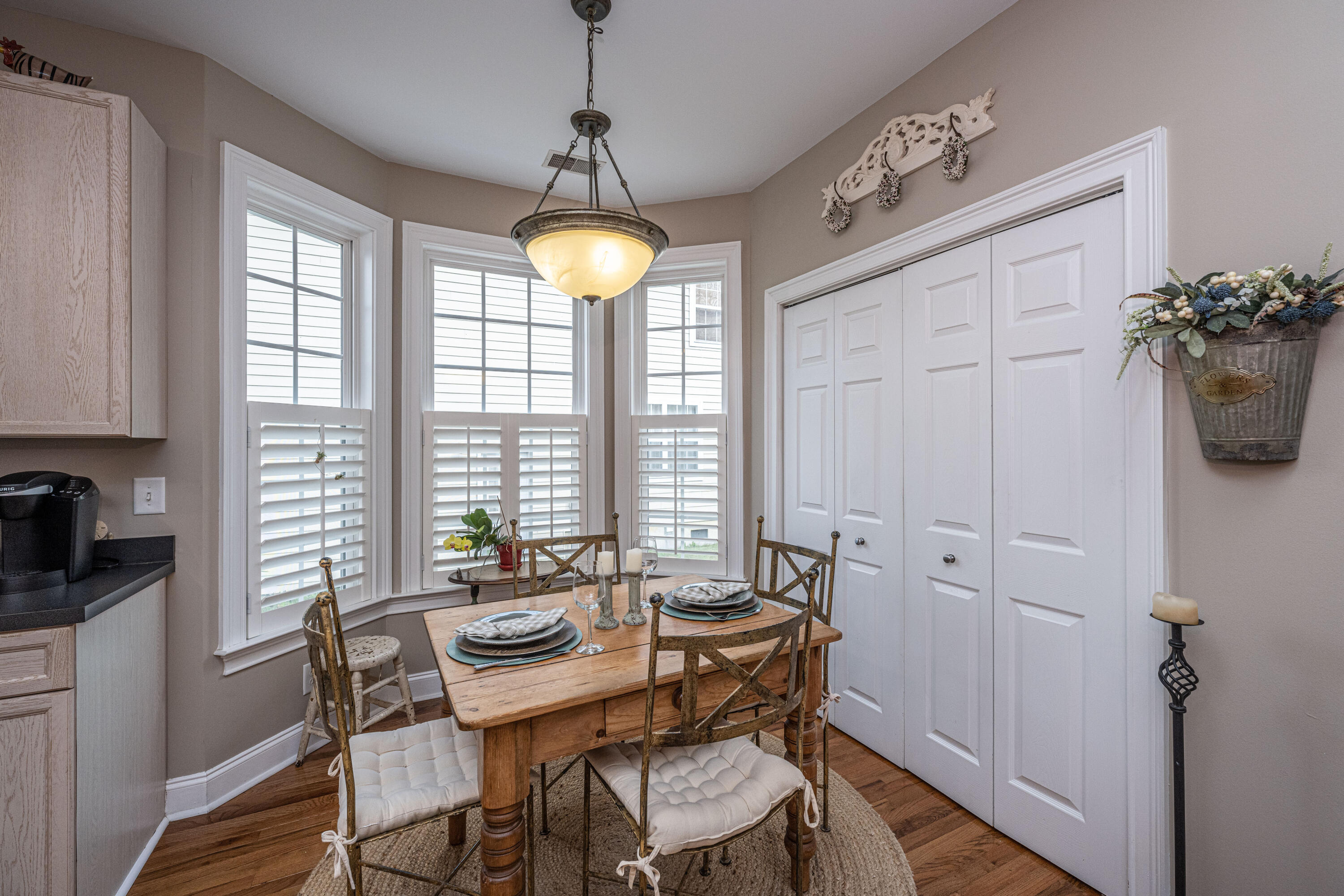 671 Fair Spring Drive Charleston, SC 29414 - Photo 18 of 46 Dine in Kitchen