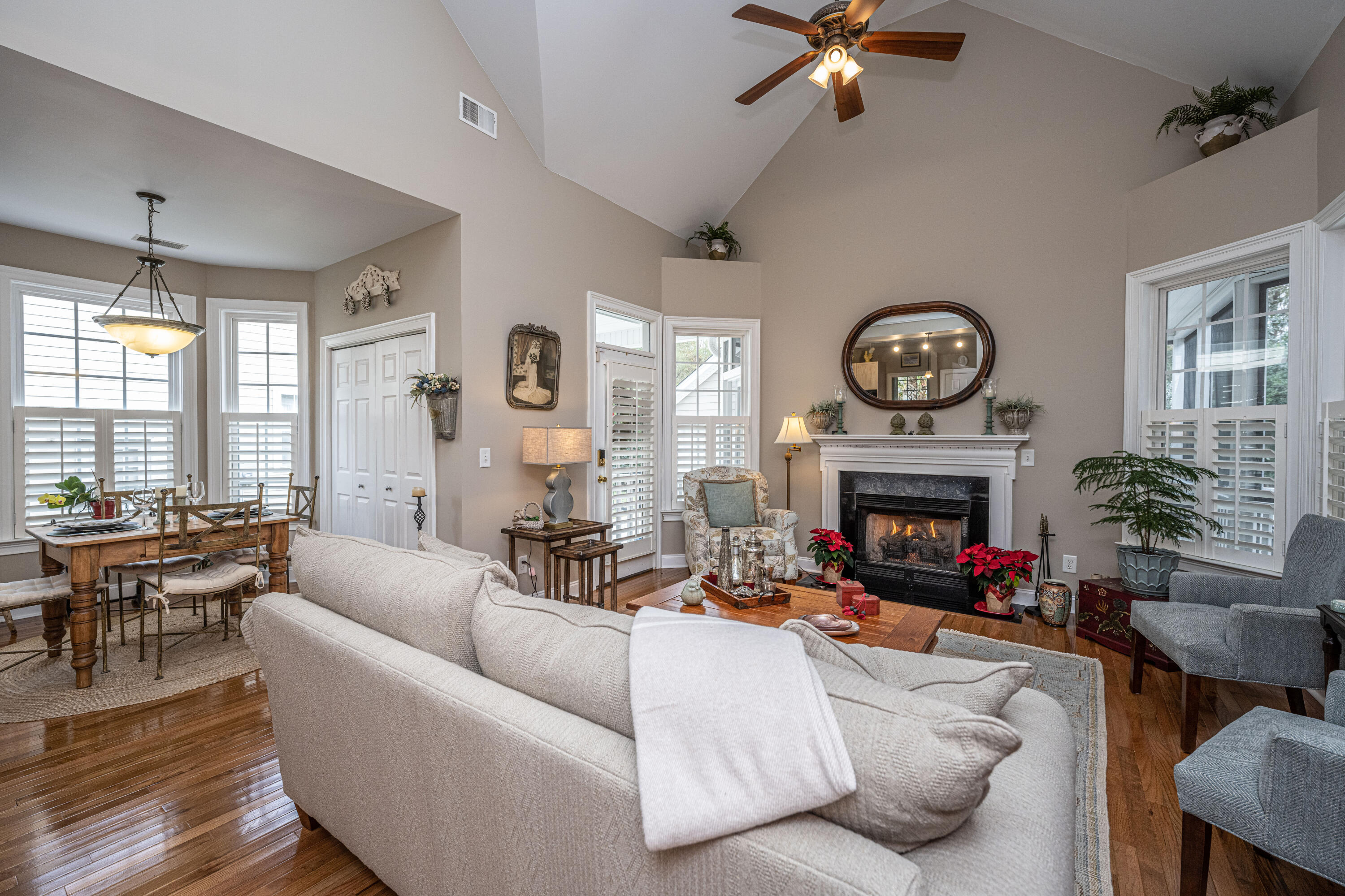 671 Fair Spring Drive Charleston, SC 29414 - Photo 20 of 46 Family Room