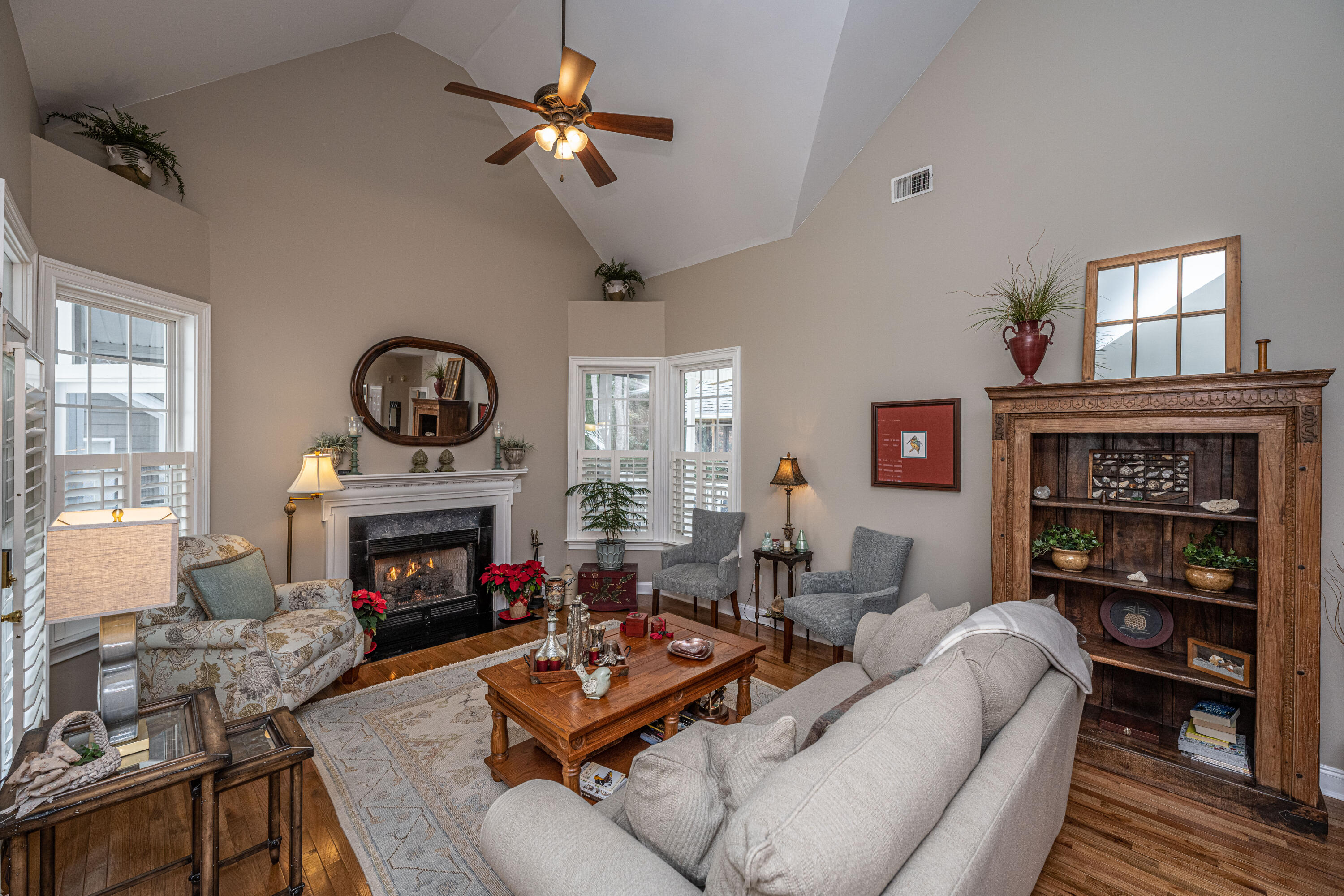 671 Fair Spring Drive Charleston, SC 29414 - Photo 21 of 46 Family Room Close