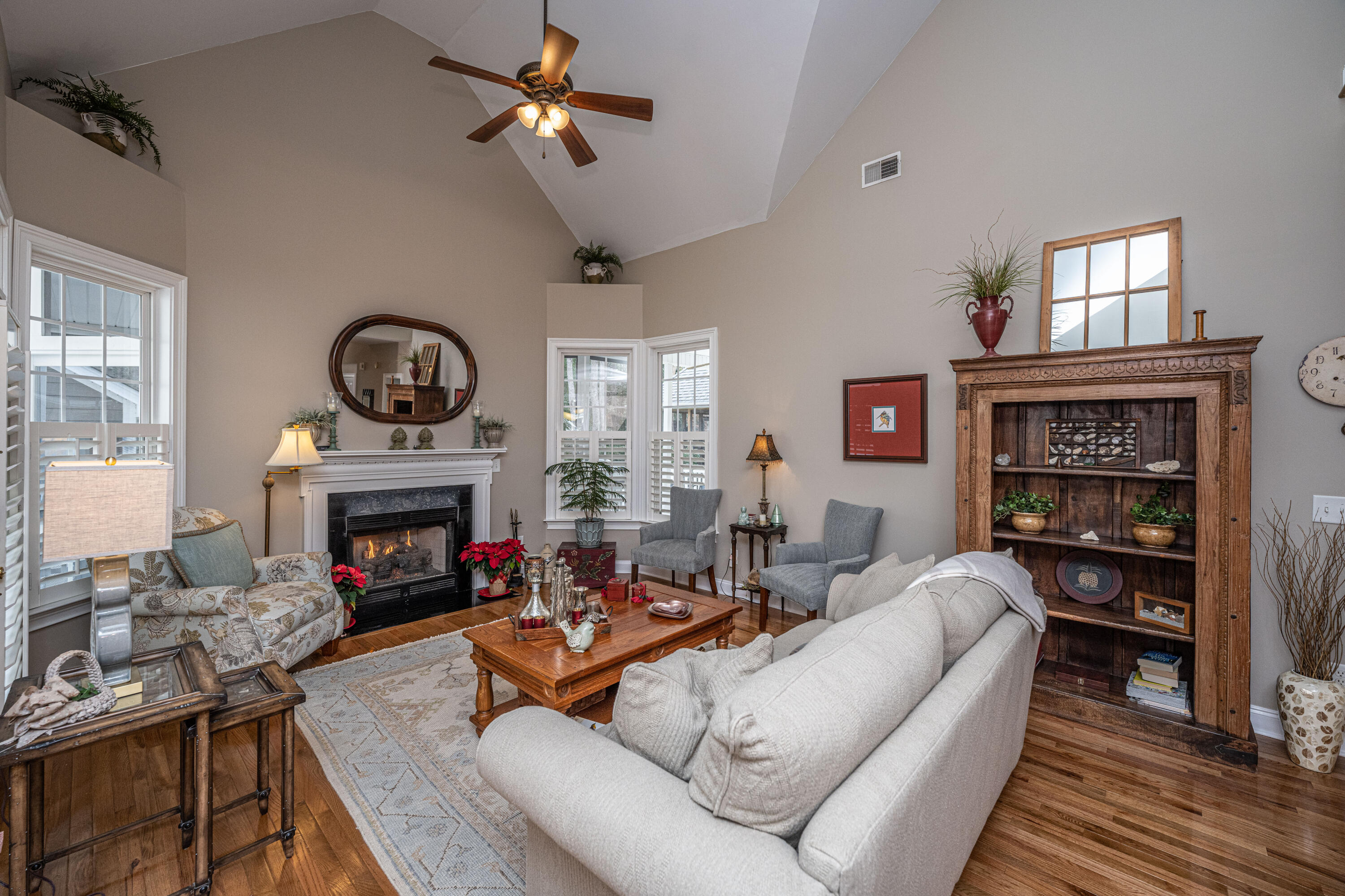 671 Fair Spring Drive Charleston, SC 29414 - Photo 22 of 46 Family room1