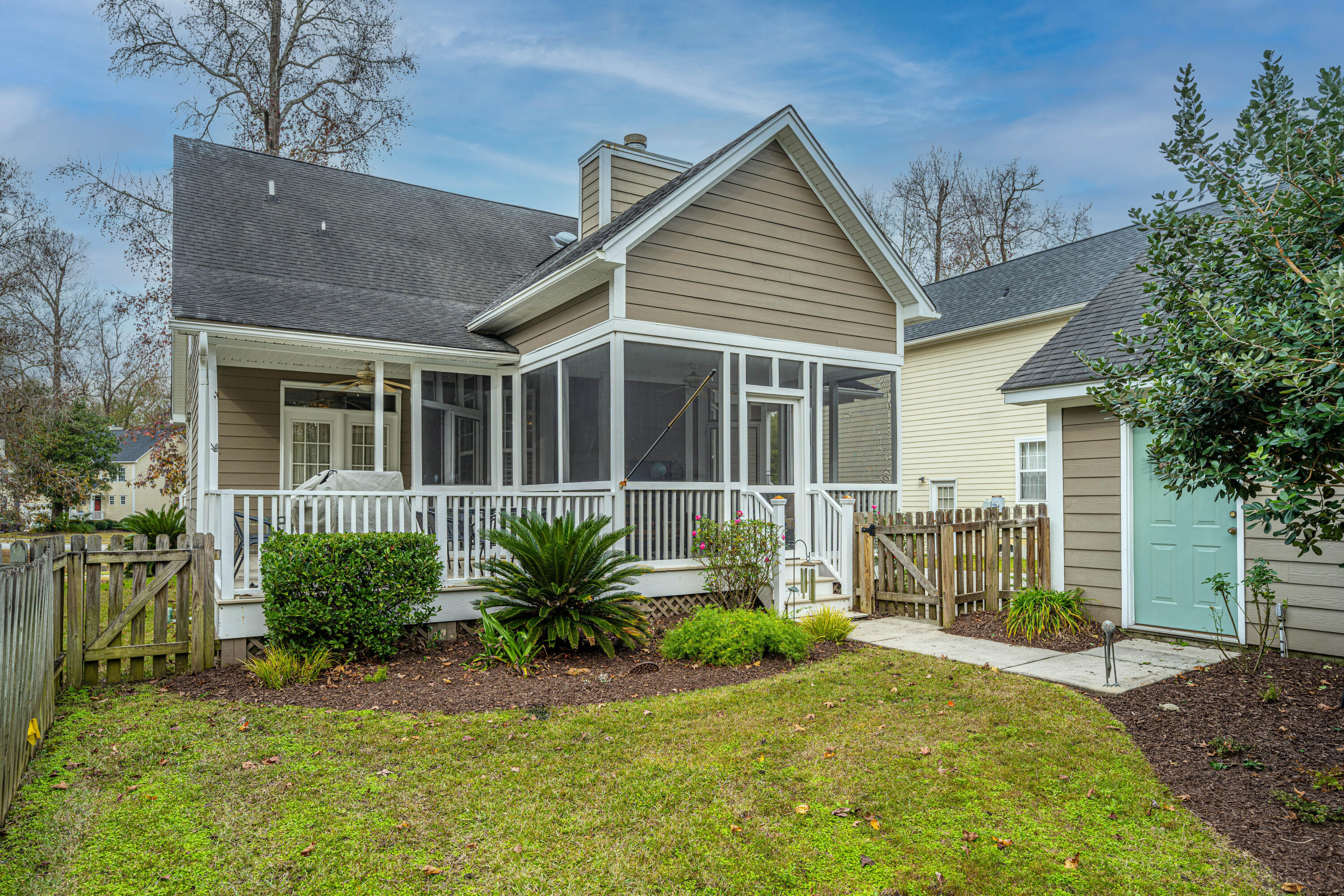 671 Fair Spring Drive Charleston, SC 29414 - Photo 46 of 46 Back of Home Close