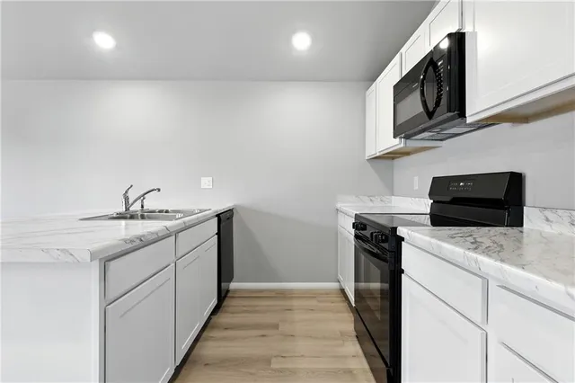 $304,740 | 37814 West 208th Terrace, Edgerton, KS 66021