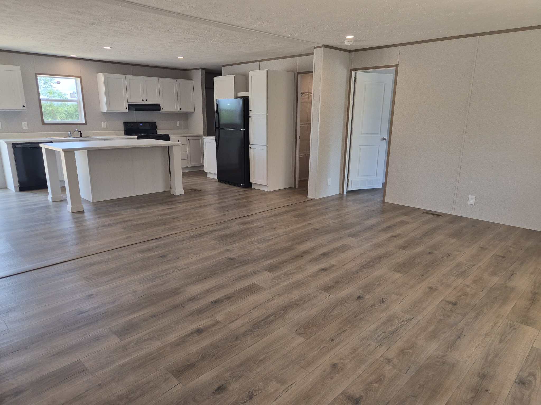 2153 Jefferson Road Smithville, TN 37166 - Photo 5 of 14