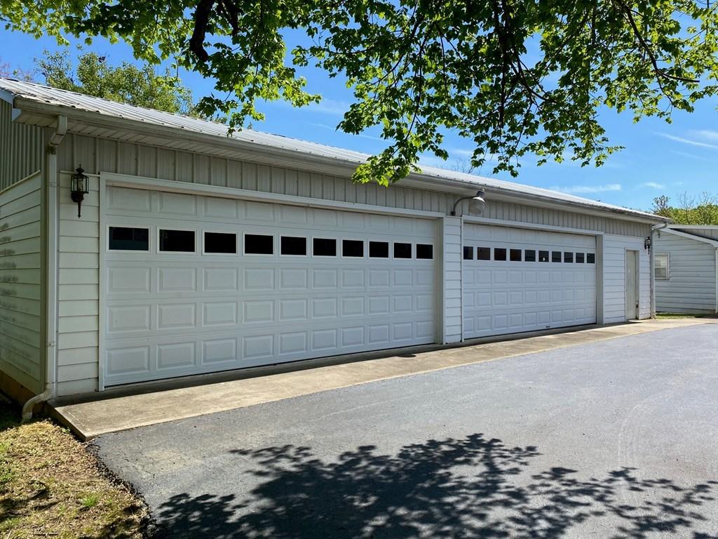 276 Sandy River Road Axton, VA 24054 - Photo 17 of 33 11