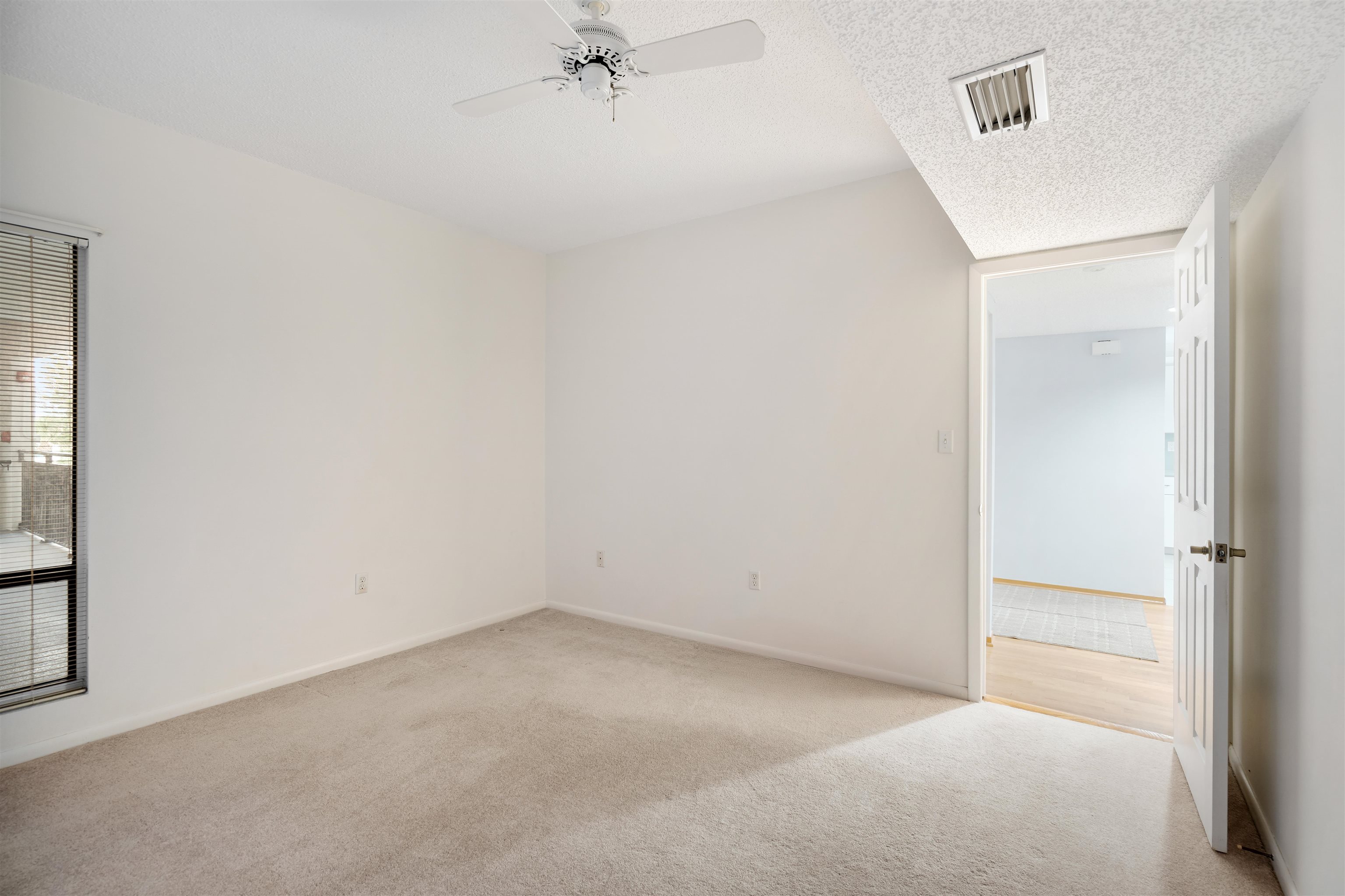 20 Dondanville Road, Unit A302 St. Augustine, FL 32080 - Photo 25 of 43 a view of an empty room