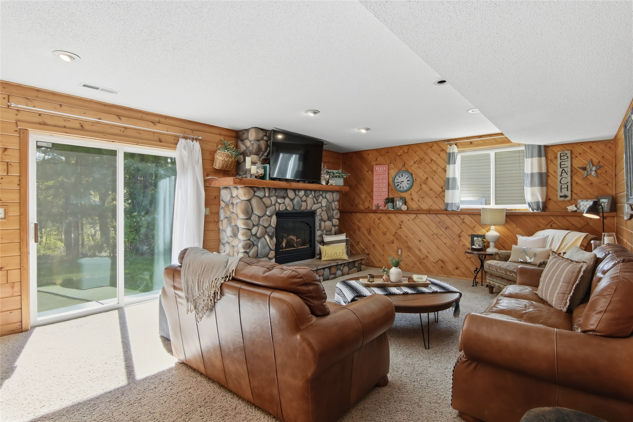 2719 Pine View Road Eau Claire, WI 54703 - Photo 21 of 40