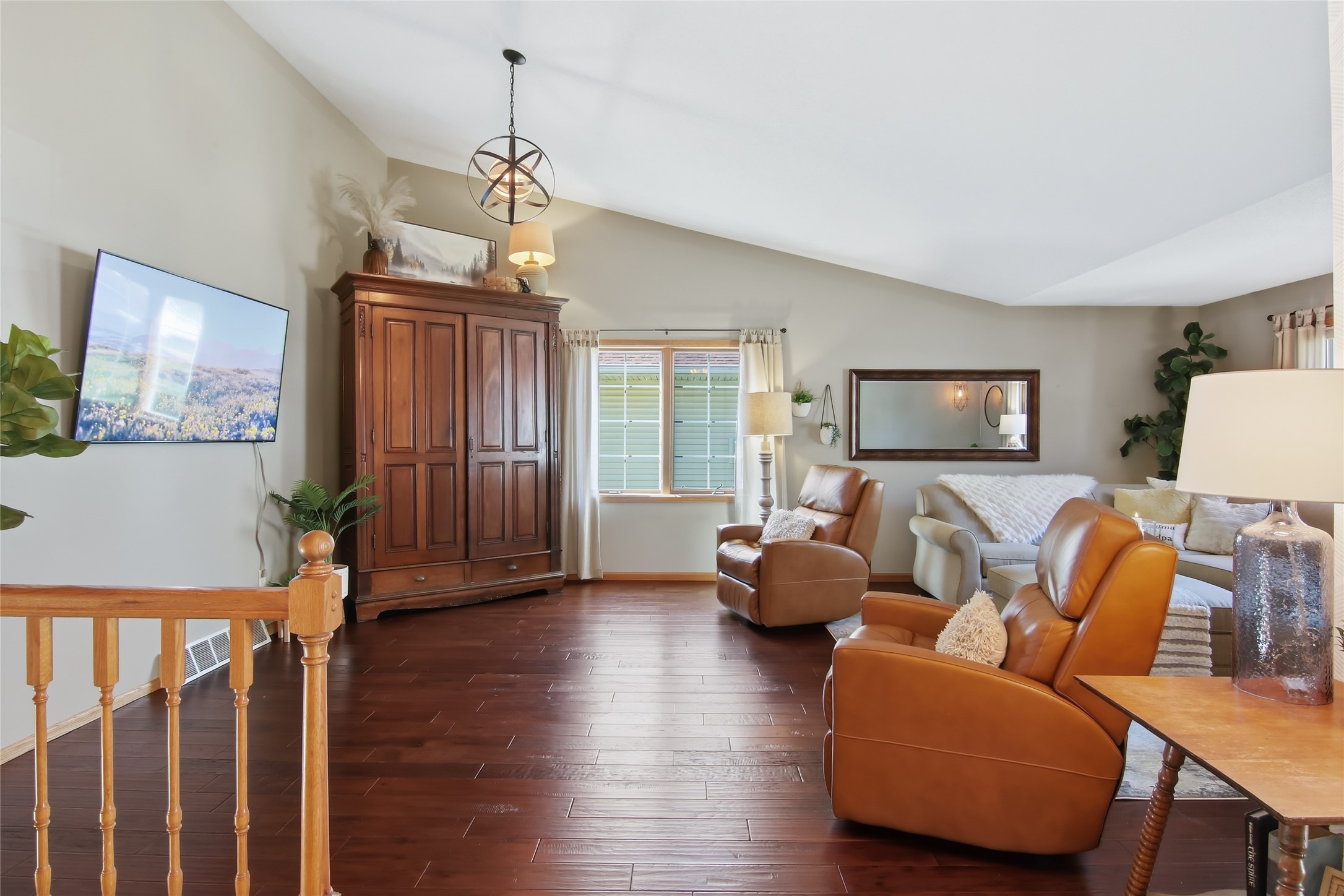 2719 Pine View Road Eau Claire, WI 54703 - Photo 6 of 40