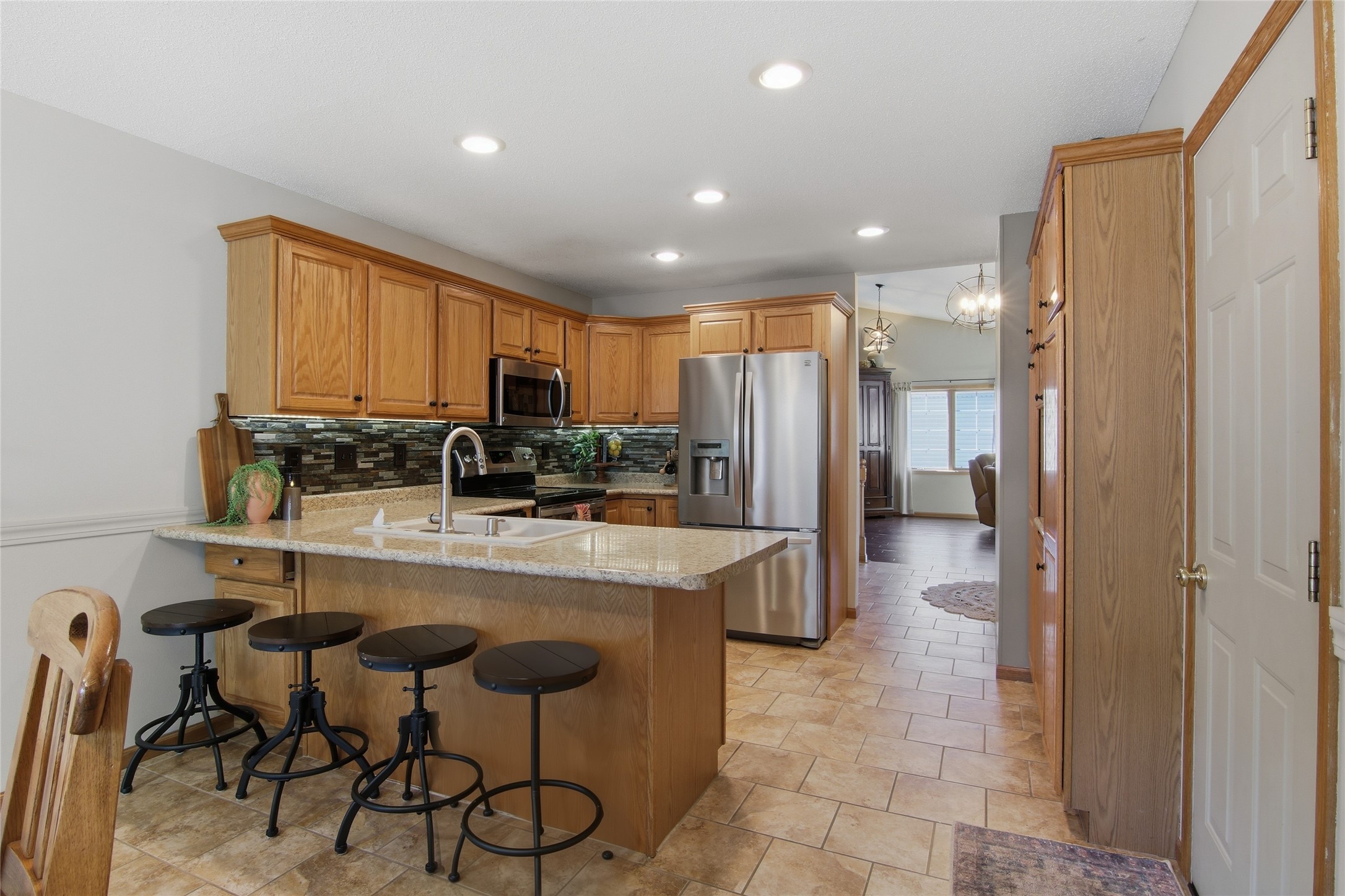 2719 Pine View Road Eau Claire, WI 54703 - Photo 9 of 40