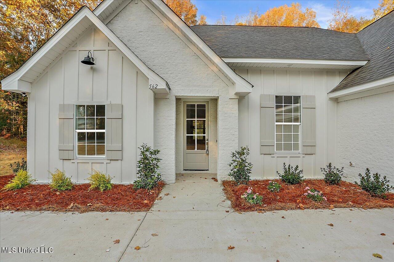 562 Traylor Road Florence, MS 39073 - Photo 4 of 47 04-562 Traylor Rd