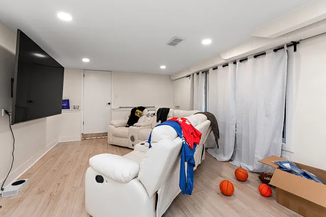 $510,000 | 500 Bunning Drive, Downers Grove, IL 60516