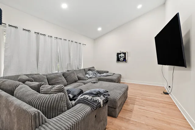 $510,000 | 500 Bunning Drive, Downers Grove, IL 60516