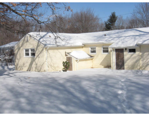 25 Rondeau Road Bellingham, MA 02019 - Photo 3 of 11 Gallery Image 3