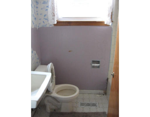 25 Rondeau Road Bellingham, MA 02019 - Photo 8 of 11 Gallery Image 8