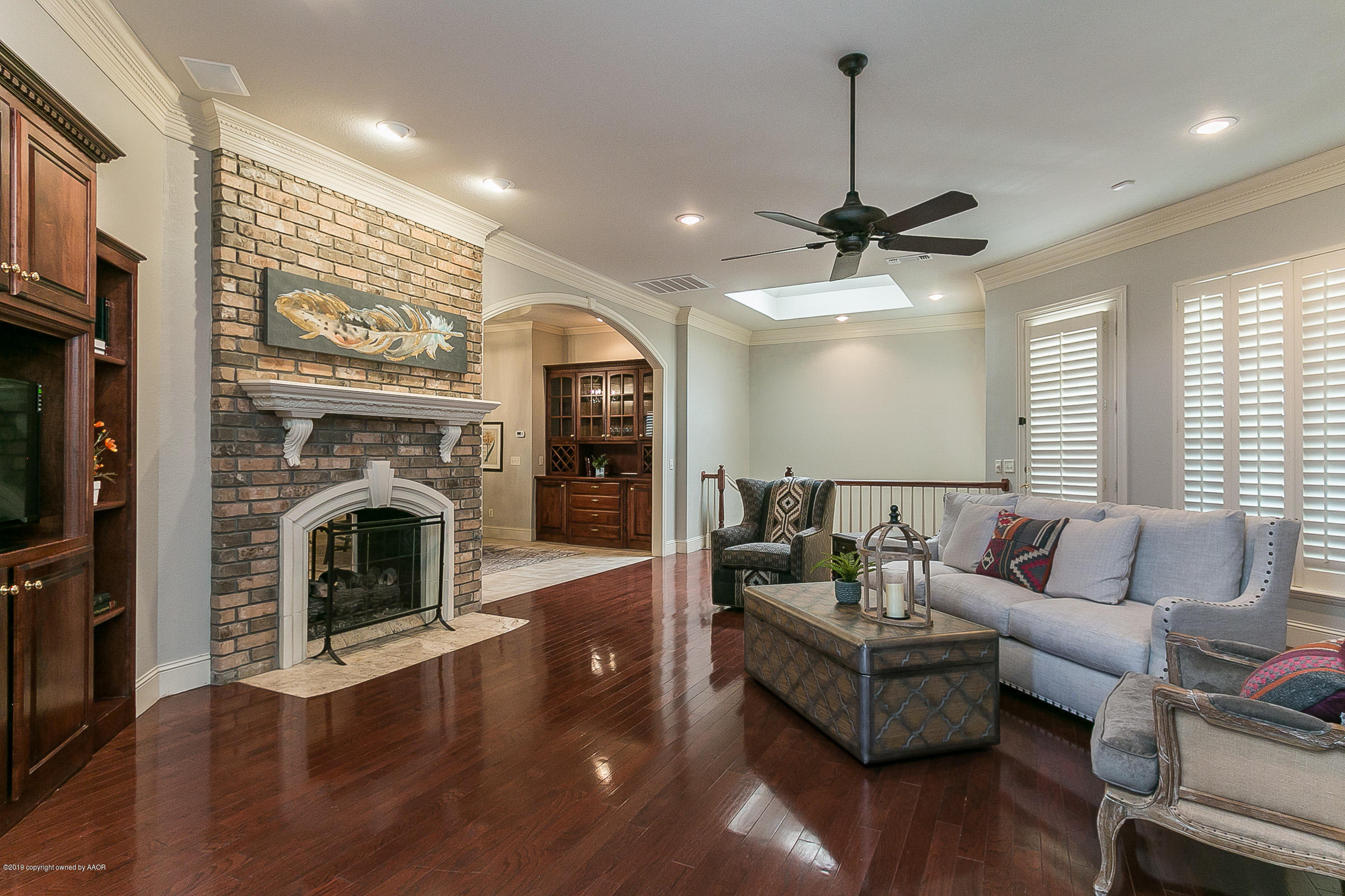 005_Living Room
