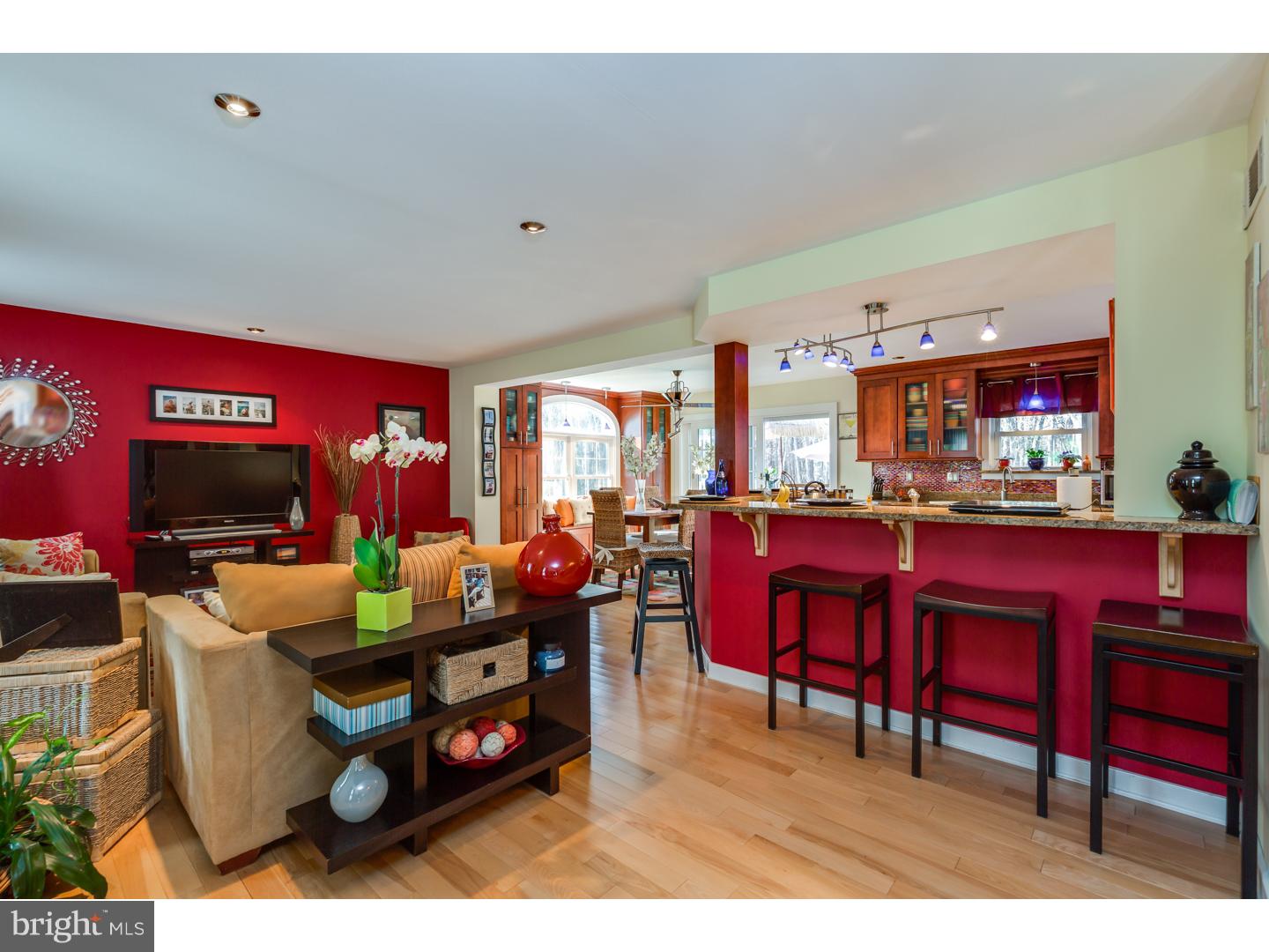102 Heath Road Medford, NJ 08055 - Photo 5 of 24 Gallery Image 5