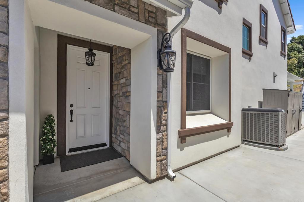 1277 Old Janal Ranch Road Chula Vista, CA 91915 - Photo 4 of 73