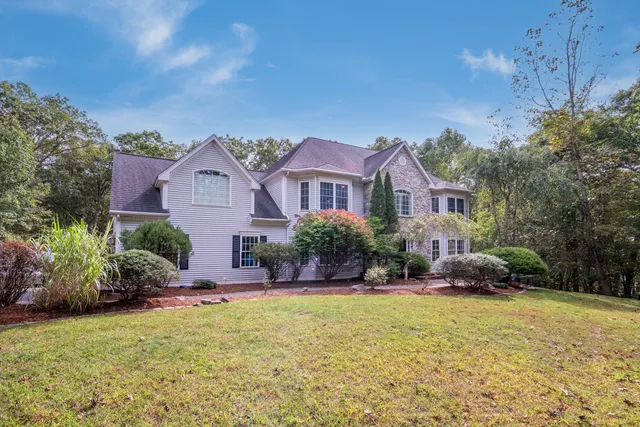 $879,000 | 25 Roast Meat Hill Road, Killingworth, CT 06419