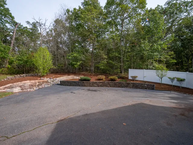 $879,000 | 25 Roast Meat Hill Road, Killingworth, CT 06419