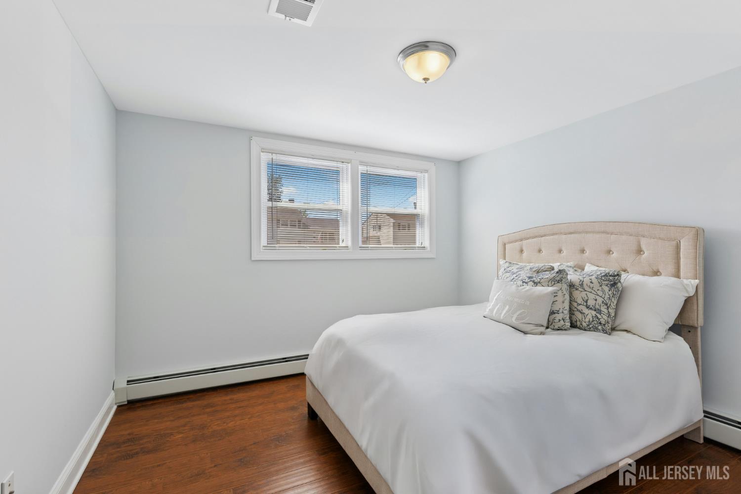 16 Neptune Place Colonia, NJ 07067 - Photo 22 of 34