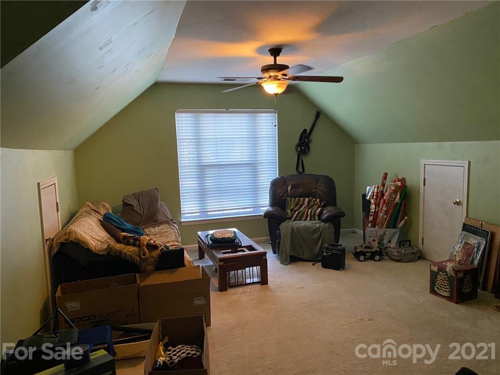 818 Clearbrook Road Matthews, NC 28105 - Photo 9 of 10 Gallery Image 9