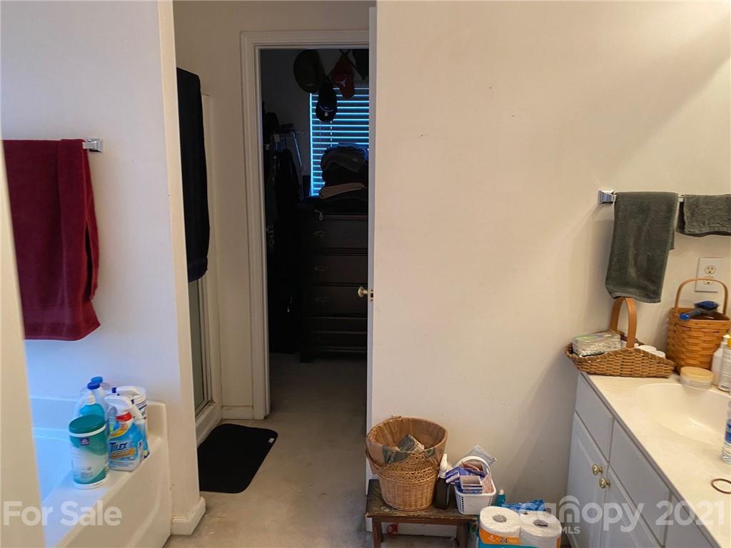 818 Clearbrook Road Matthews, NC 28105 - Photo 10 of 10 Gallery Image 10
