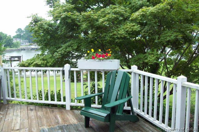 7905 Berkeley Drive Gloucester Point, VA 23062 - Photo 27 of 46