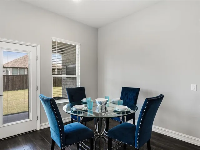 $549,900 | 9520 Trailway Drive, Oak Point, TX 75068