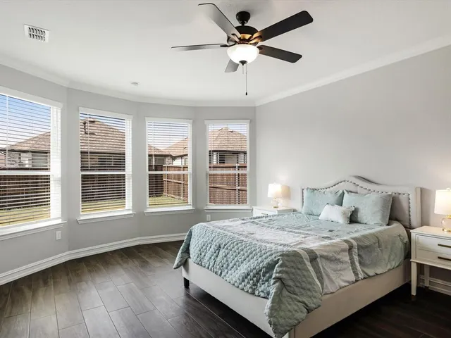 $549,900 | 9520 Trailway Drive, Oak Point, TX 75068