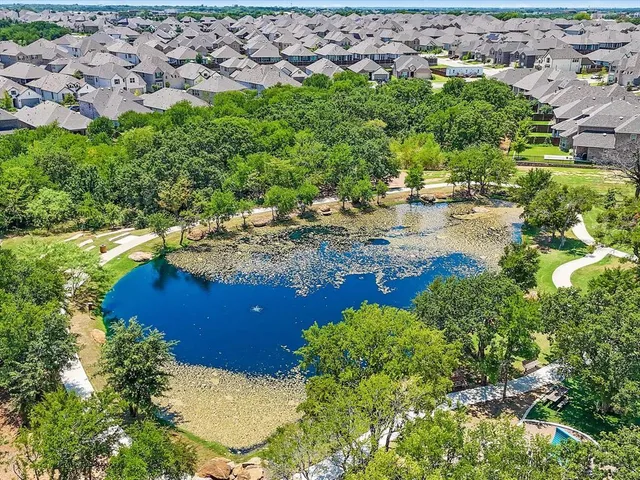 $549,900 | 9520 Trailway Drive, Oak Point, TX 75068