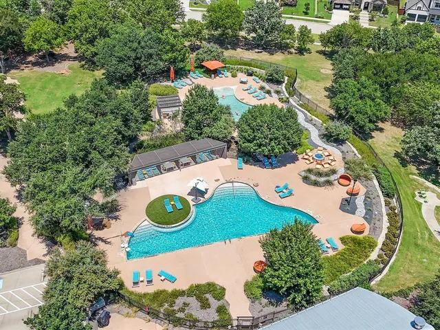 $549,900 | 9520 Trailway Drive, Oak Point, TX 75068