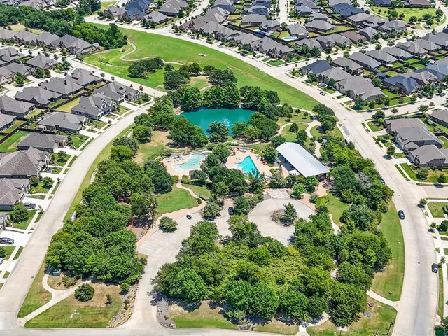$549,900 | 9520 Trailway Drive, Oak Point, TX 75068