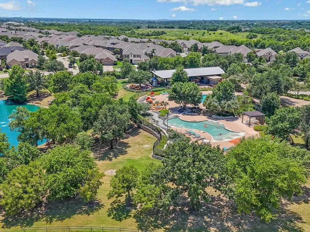 $549,900 | 9520 Trailway Drive, Oak Point, TX 75068