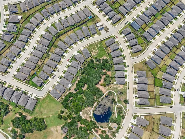 $549,900 | 9520 Trailway Drive, Oak Point, TX 75068