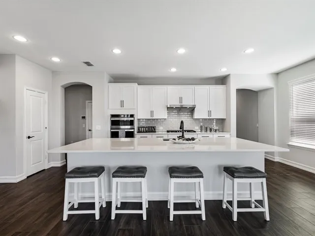 $549,900 | 9520 Trailway Drive, Oak Point, TX 75068