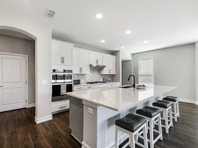 $549,900 | 9520 Trailway Drive, Oak Point, TX 75068