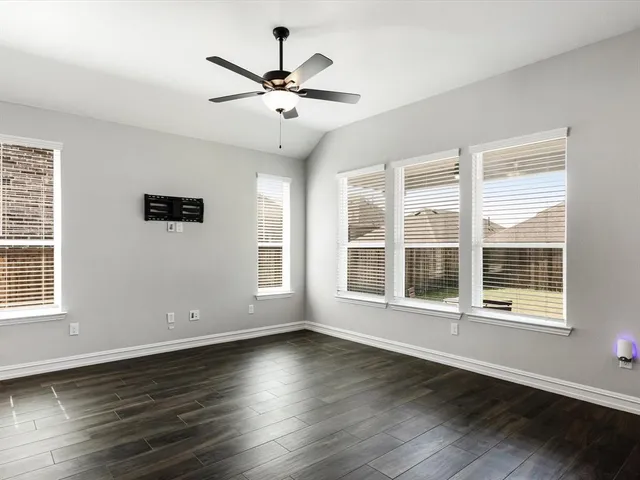 $549,900 | 9520 Trailway Drive, Oak Point, TX 75068