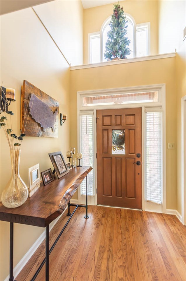 1126 Macon Ridge Drive Collierville, TN 38017 - Photo 2 of 25 Gallery Image 2