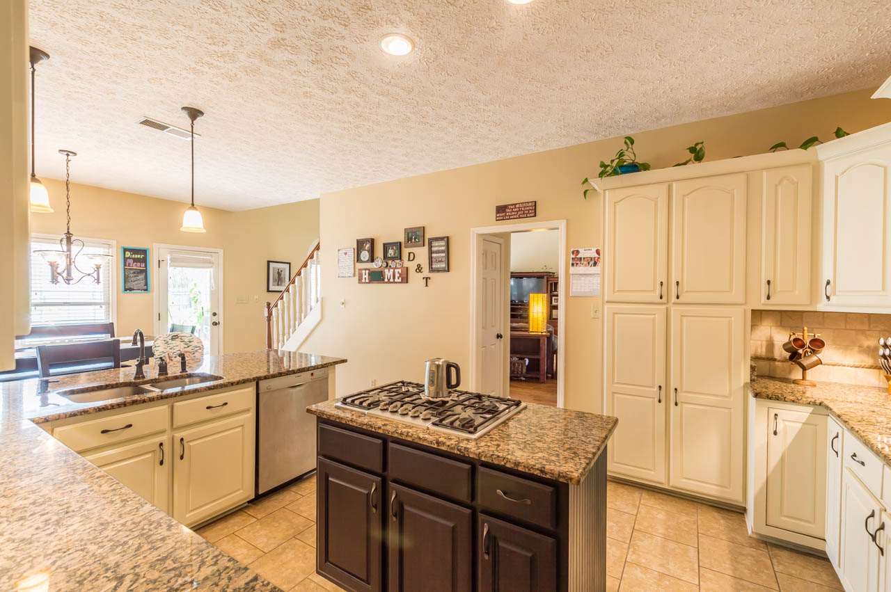 1126 Macon Ridge Drive Collierville, TN 38017 - Photo 7 of 25 Gallery Image 7
