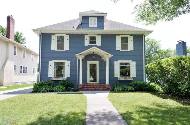 $389,900 | 1524 5th Avenue South, Fargo, ND 58103