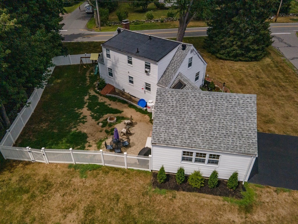 2 Highland Road Atkinson, NH 03811 - Photo 3 of 36